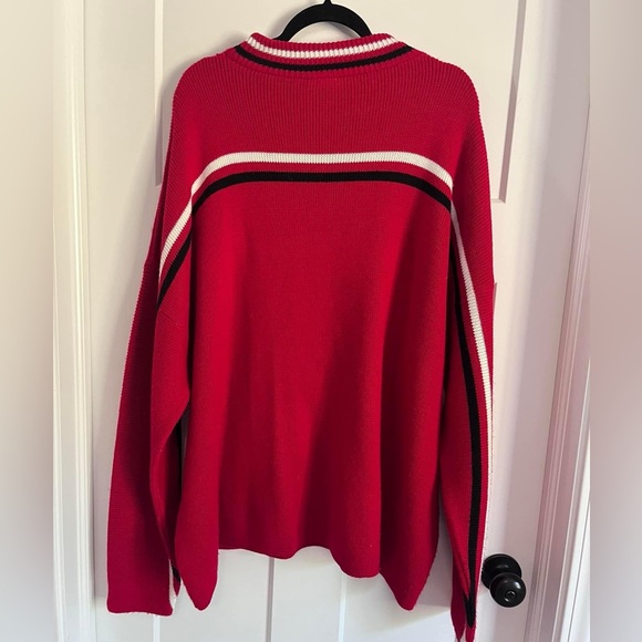 SOLD Vintage Tigger Winnie the Pooh Sweater - Picture 6 of 9